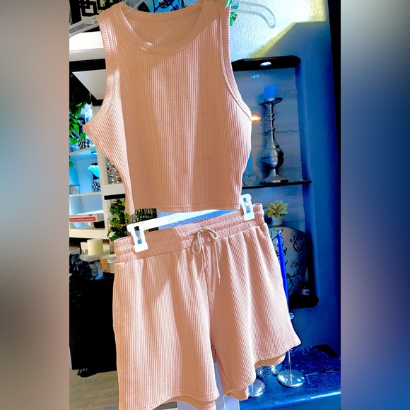 NWT LINGSWALLOW 2 Piece Womens Lounge Short Set Size:Med Color:Tan - Picture 4 of 10